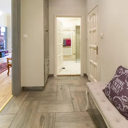 Apartment Jewel In Buda Budapest